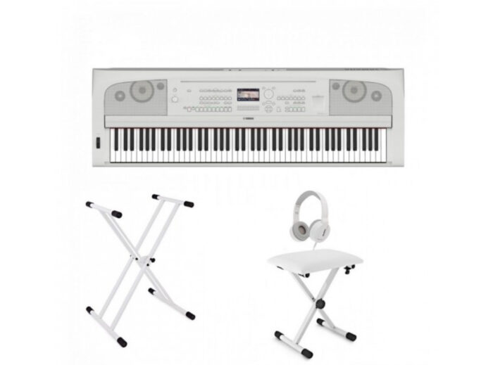 Yamaha DGX 670 Digital Piano Package, White